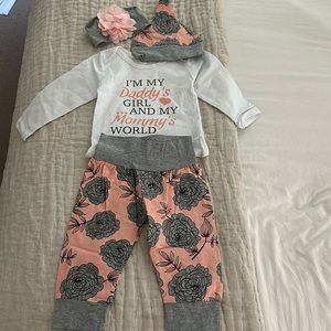 4 piece baby girl set. Hat , headband , pants and onesie. New !